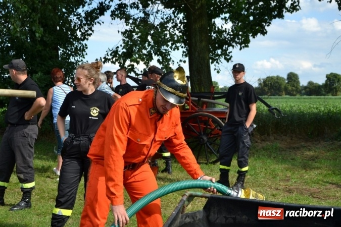 Zdjęcie w galerii na portalu naszraciborz.pl: Zawody sikawek konnych w Bieńkowicach. Złoto dla gospodarzy, Przewozu i Zabełkowa wiadomości z regionu