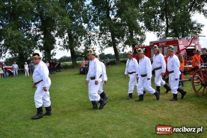 Zdjęcie w galerii na portalu naszraciborz.pl: Zawody sikawek konnych w Bieńkowicach. Złoto dla gospodarzy, Przewozu i Zabełkowa wiadomości z regionu