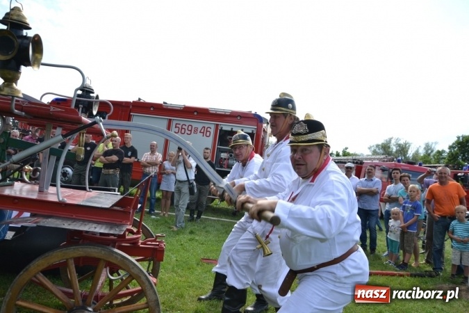 Zdjęcie w galerii na portalu naszraciborz.pl: Zawody sikawek konnych w Bieńkowicach. Złoto dla gospodarzy, Przewozu i Zabełkowa wiadomości z regionu