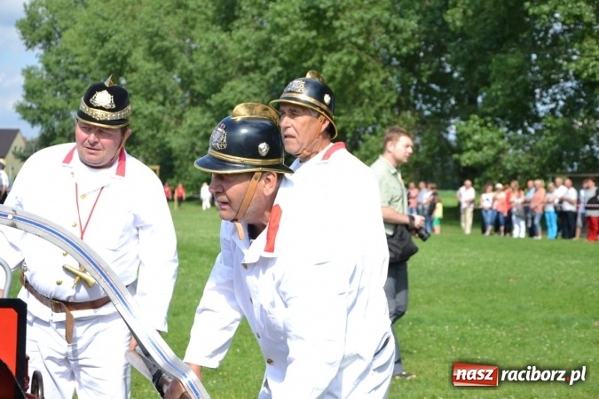 Zdjęcie w galerii na portalu naszraciborz.pl: Zawody sikawek konnych w Bieńkowicach. Złoto dla gospodarzy, Przewozu i Zabełkowa wiadomości z regionu