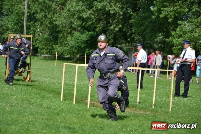 Zdjęcie w galerii na portalu naszraciborz.pl: Zawody sikawek konnych w Bieńkowicach. Złoto dla gospodarzy, Przewozu i Zabełkowa wiadomości z regionu