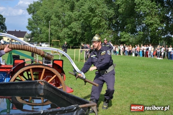 Zdjęcie w galerii na portalu naszraciborz.pl: Zawody sikawek konnych w Bieńkowicach. Złoto dla gospodarzy, Przewozu i Zabełkowa wiadomości z regionu