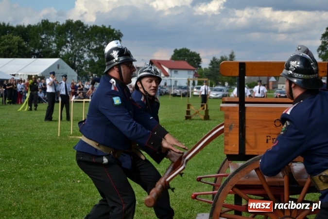 Zdjęcie w galerii na portalu naszraciborz.pl: Zawody sikawek konnych w Bieńkowicach. Złoto dla gospodarzy, Przewozu i Zabełkowa wiadomości z regionu
