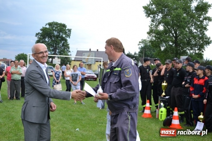 Zdjęcie w galerii na portalu naszraciborz.pl: Zawody sikawek konnych w Bieńkowicach. Złoto dla gospodarzy, Przewozu i Zabełkowa wiadomości z regionu