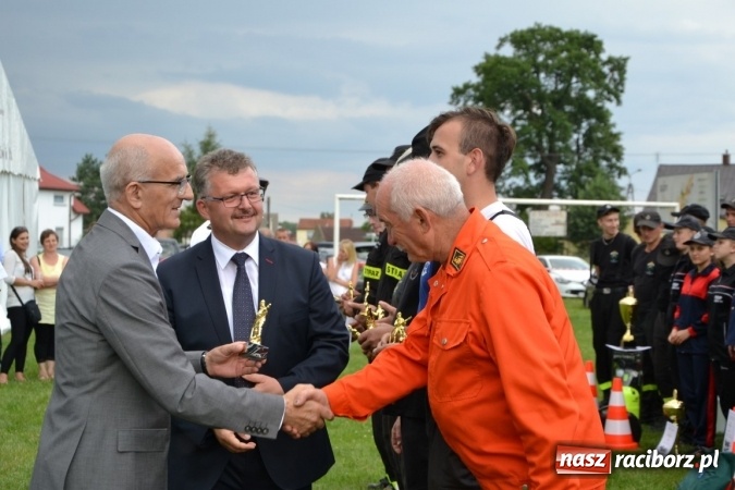 Zdjęcie w galerii na portalu naszraciborz.pl: Zawody sikawek konnych w Bieńkowicach. Złoto dla gospodarzy, Przewozu i Zabełkowa wiadomości z regionu