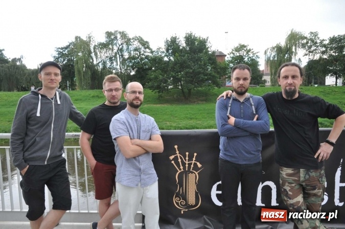 Zdjęcie w galerii na portalu naszraciborz.pl: Etnostation - muzyka pięciu stron świata na przystani w Raciborzu wiadomości z regionu