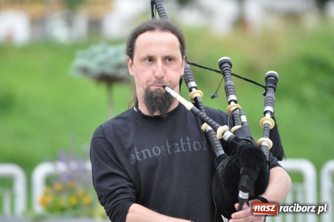 Zdjęcie w galerii na portalu naszraciborz.pl: Etnostation - muzyka pięciu stron świata na przystani w Raciborzu wiadomości z regionu