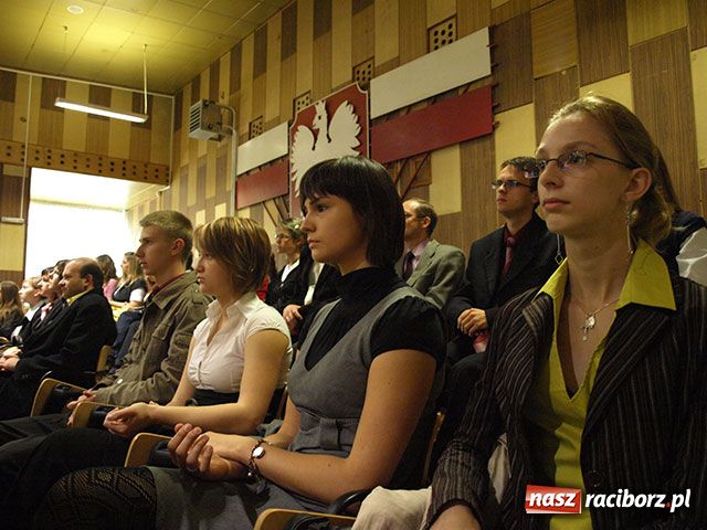 Zdjęcie w galerii na portalu naszraciborz.pl: Niż demograficzny nie zaszkodził wiadomości z regionu