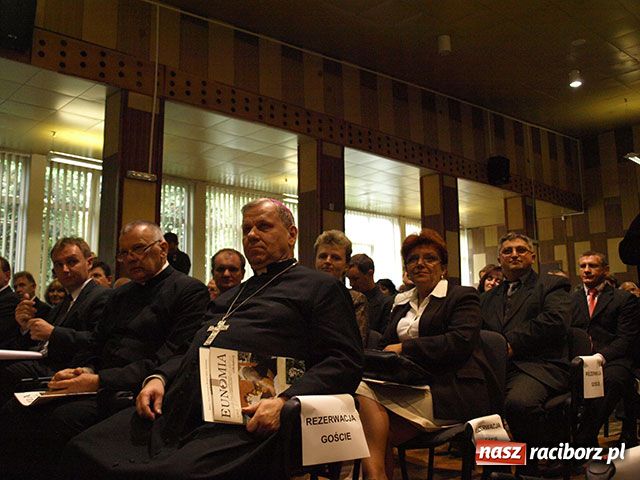 Zdjęcie w galerii na portalu naszraciborz.pl: Niż demograficzny nie zaszkodził wiadomości z regionu