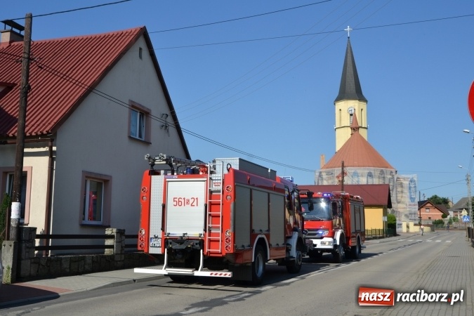 Zdjęcie w galerii na portalu naszraciborz.pl: Weekend strażaków - pożary, wypadki, konary i błoto na jezdniach, fałszywe alarmy  wiadomości z regionu