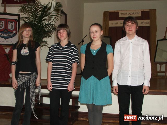 Zdjęcie w galerii na portalu naszraciborz.pl: Głos im się nie załamał… wiadomości z regionu