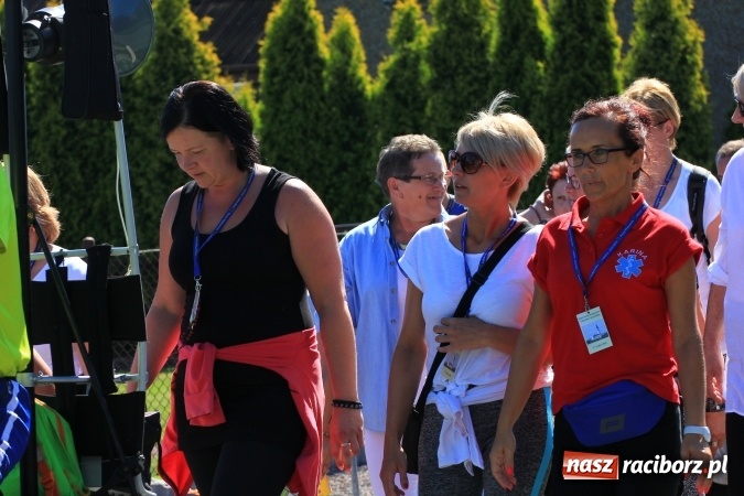 Zdjęcie w galerii na portalu naszraciborz.pl: Parafianie z Lubomi wyruszyli już na Jasną Górę wiadomości z regionu