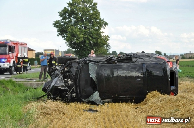 Zdjęcie w galerii na portalu naszraciborz.pl: Wypadek na trasie Krzyżanowice - Twork&oacute;w. 26-latek z BMW miał szczęście. Nie odni&oacute;sł poważnych obrażeń, ale stracił prawo jazdy wiadomości z regionu