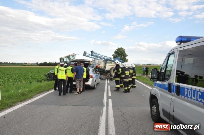 Zdjęcie w galerii na portalu naszraciborz.pl: Wypadek na trasie Krzyżanowice - Twork&oacute;w. 26-latek z BMW miał szczęście. Nie odni&oacute;sł poważnych obrażeń, ale stracił prawo jazdy wiadomości z regionu