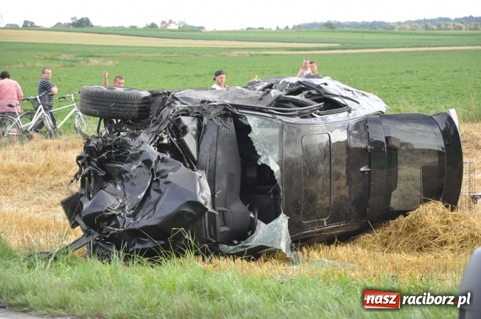 Zdjęcie w galerii na portalu naszraciborz.pl: Wypadek na trasie Krzyżanowice - Twork&oacute;w. 26-latek z BMW miał szczęście. Nie odni&oacute;sł poważnych obrażeń, ale stracił prawo jazdy wiadomości z regionu
