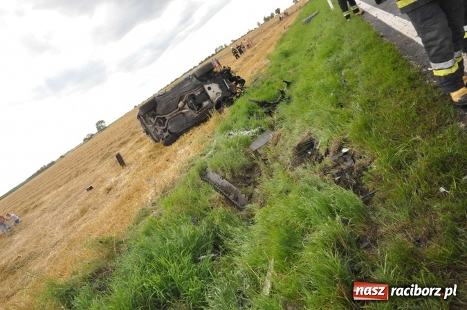 Zdjęcie w galerii na portalu naszraciborz.pl: Wypadek na trasie Krzyżanowice - Twork&oacute;w. 26-latek z BMW miał szczęście. Nie odni&oacute;sł poważnych obrażeń, ale stracił prawo jazdy wiadomości z regionu