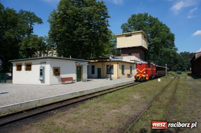 Zdjęcie w galerii na portalu naszraciborz.pl: Pociągiem, kajakiem, autokarem i piechotą przez Racibórz i Ziemię Raciborską - czyli branża turystyczna zwiedza naszą okolicę!  wiadomości z regionu
