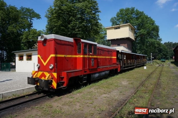 Zdjęcie w galerii na portalu naszraciborz.pl: Pociągiem, kajakiem, autokarem i piechotą przez Racibórz i Ziemię Raciborską - czyli branża turystyczna zwiedza naszą okolicę!  wiadomości z regionu