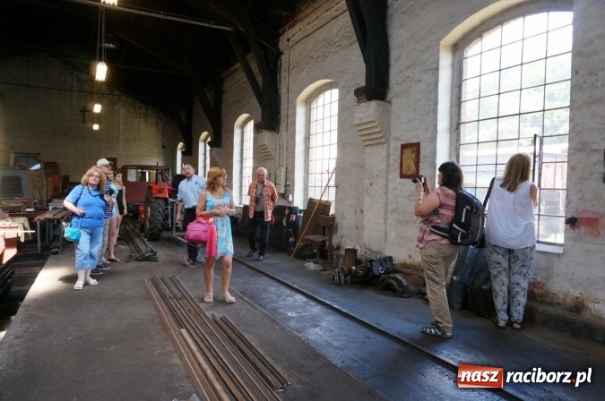 Zdjęcie w galerii na portalu naszraciborz.pl: Pociągiem, kajakiem, autokarem i piechotą przez Racibórz i Ziemię Raciborską - czyli branża turystyczna zwiedza naszą okolicę!  wiadomości z regionu