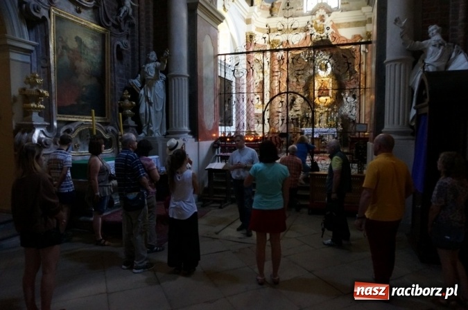 Zdjęcie w galerii na portalu naszraciborz.pl: Pociągiem, kajakiem, autokarem i piechotą przez Racibórz i Ziemię Raciborską - czyli branża turystyczna zwiedza naszą okolicę!  wiadomości z regionu