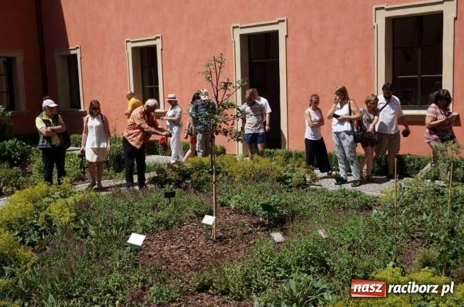 Zdjęcie w galerii na portalu naszraciborz.pl: Pociągiem, kajakiem, autokarem i piechotą przez Racibórz i Ziemię Raciborską - czyli branża turystyczna zwiedza naszą okolicę!  wiadomości z regionu