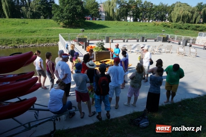 Zdjęcie w galerii na portalu naszraciborz.pl: Pociągiem, kajakiem, autokarem i piechotą przez Racibórz i Ziemię Raciborską - czyli branża turystyczna zwiedza naszą okolicę!  wiadomości z regionu