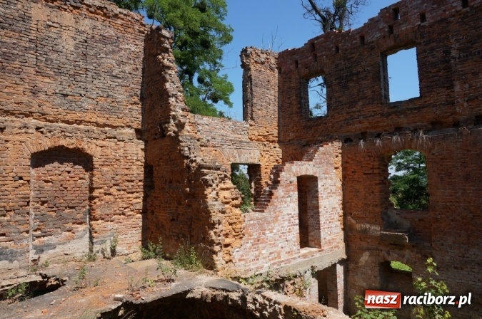 Zdjęcie w galerii na portalu naszraciborz.pl: Pociągiem, kajakiem, autokarem i piechotą przez Racibórz i Ziemię Raciborską - czyli branża turystyczna zwiedza naszą okolicę!  wiadomości z regionu