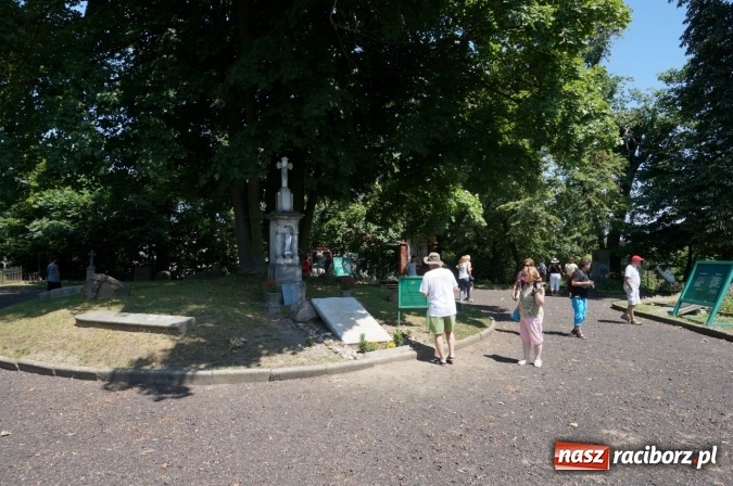 Zdjęcie w galerii na portalu naszraciborz.pl: Pociągiem, kajakiem, autokarem i piechotą przez Racibórz i Ziemię Raciborską - czyli branża turystyczna zwiedza naszą okolicę!  wiadomości z regionu