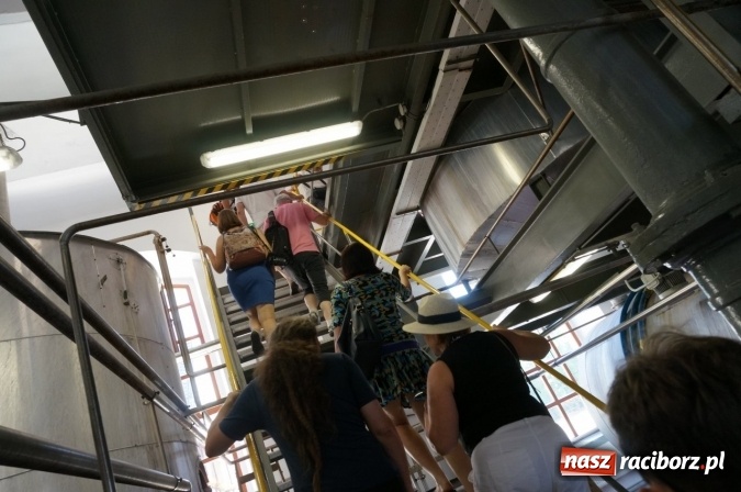 Zdjęcie w galerii na portalu naszraciborz.pl: Pociągiem, kajakiem, autokarem i piechotą przez Racibórz i Ziemię Raciborską - czyli branża turystyczna zwiedza naszą okolicę!  wiadomości z regionu