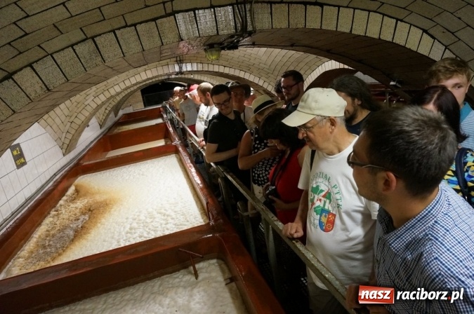 Zdjęcie w galerii na portalu naszraciborz.pl: Pociągiem, kajakiem, autokarem i piechotą przez Racibórz i Ziemię Raciborską - czyli branża turystyczna zwiedza naszą okolicę!  wiadomości z regionu