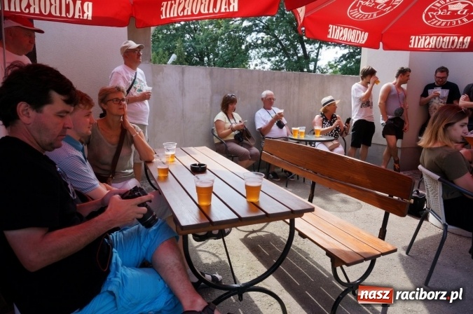 Zdjęcie w galerii na portalu naszraciborz.pl: Pociągiem, kajakiem, autokarem i piechotą przez Racibórz i Ziemię Raciborską - czyli branża turystyczna zwiedza naszą okolicę!  wiadomości z regionu