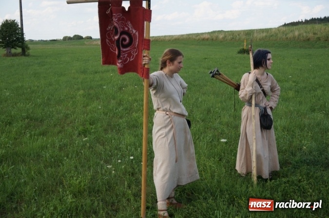 Zdjęcie w galerii na portalu naszraciborz.pl: Pociągiem, kajakiem, autokarem i piechotą przez Racibórz i Ziemię Raciborską - czyli branża turystyczna zwiedza naszą okolicę!  wiadomości z regionu