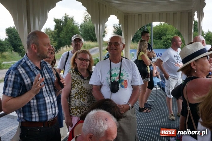 Zdjęcie w galerii na portalu naszraciborz.pl: Pociągiem, kajakiem, autokarem i piechotą przez Racibórz i Ziemię Raciborską - czyli branża turystyczna zwiedza naszą okolicę!  wiadomości z regionu