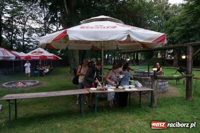 Zdjęcie w galerii na portalu naszraciborz.pl: Pociągiem, kajakiem, autokarem i piechotą przez Racibórz i Ziemię Raciborską - czyli branża turystyczna zwiedza naszą okolicę!  wiadomości z regionu