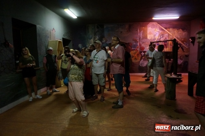 Zdjęcie w galerii na portalu naszraciborz.pl: Pociągiem, kajakiem, autokarem i piechotą przez Racibórz i Ziemię Raciborską - czyli branża turystyczna zwiedza naszą okolicę!  wiadomości z regionu