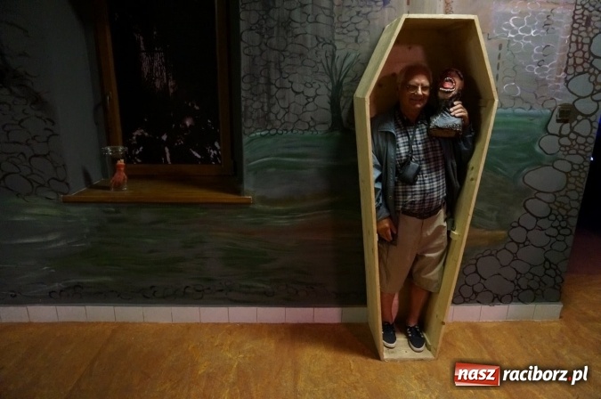 Zdjęcie w galerii na portalu naszraciborz.pl: Pociągiem, kajakiem, autokarem i piechotą przez Racibórz i Ziemię Raciborską - czyli branża turystyczna zwiedza naszą okolicę!  wiadomości z regionu