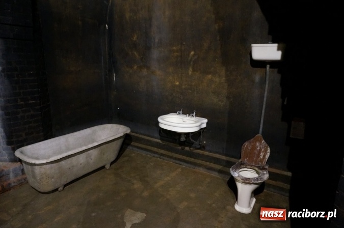 Zdjęcie w galerii na portalu naszraciborz.pl: Pociągiem, kajakiem, autokarem i piechotą przez Racibórz i Ziemię Raciborską - czyli branża turystyczna zwiedza naszą okolicę!  wiadomości z regionu