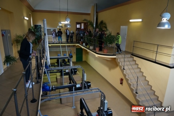 Zdjęcie w galerii na portalu naszraciborz.pl: Pociągiem, kajakiem, autokarem i piechotą przez Racibórz i Ziemię Raciborską - czyli branża turystyczna zwiedza naszą okolicę!  wiadomości z regionu