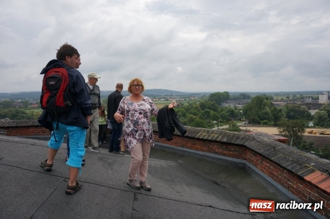 Zdjęcie w galerii na portalu naszraciborz.pl: Pociągiem, kajakiem, autokarem i piechotą przez Racibórz i Ziemię Raciborską - czyli branża turystyczna zwiedza naszą okolicę!  wiadomości z regionu