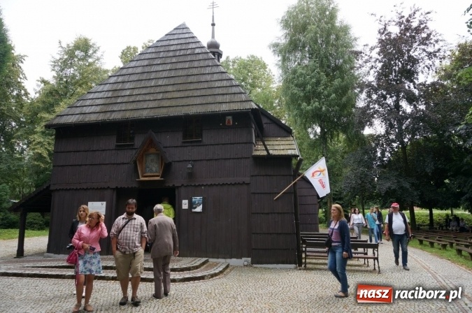 Zdjęcie w galerii na portalu naszraciborz.pl: Pociągiem, kajakiem, autokarem i piechotą przez Racibórz i Ziemię Raciborską - czyli branża turystyczna zwiedza naszą okolicę!  wiadomości z regionu