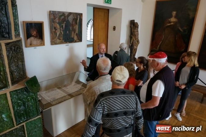 Zdjęcie w galerii na portalu naszraciborz.pl: Pociągiem, kajakiem, autokarem i piechotą przez Racibórz i Ziemię Raciborską - czyli branża turystyczna zwiedza naszą okolicę!  wiadomości z regionu