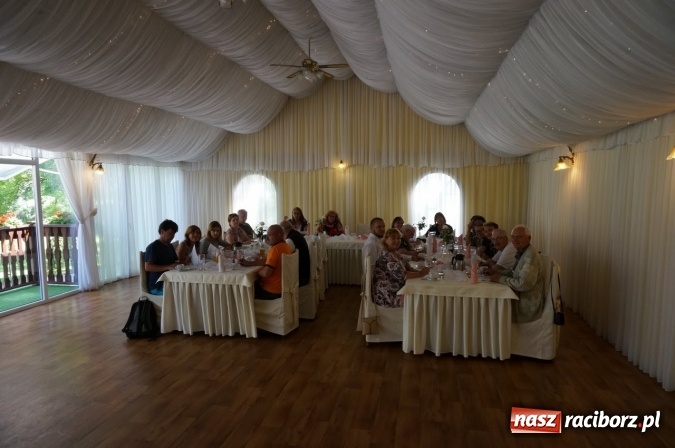 Zdjęcie w galerii na portalu naszraciborz.pl: Pociągiem, kajakiem, autokarem i piechotą przez Racibórz i Ziemię Raciborską - czyli branża turystyczna zwiedza naszą okolicę!  wiadomości z regionu