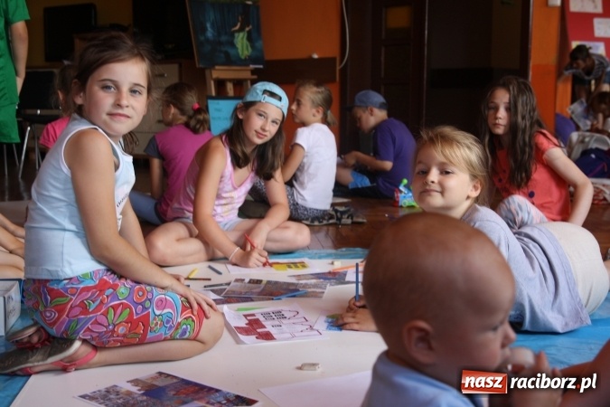 Zdjęcie w galerii na portalu naszraciborz.pl: To był moment! Czyli pierwszy dzień Akcji Lato w GCK w Nędzy  wiadomości z regionu