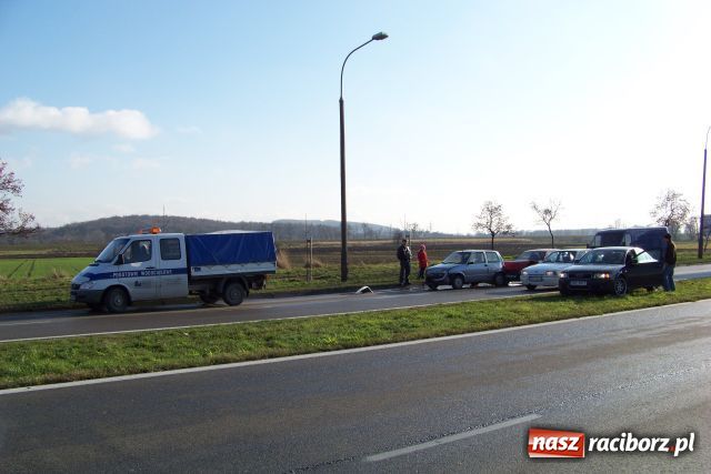 Zdjęcie w galerii na portalu naszraciborz.pl: Karambol na Piaskowej wiadomości z regionu