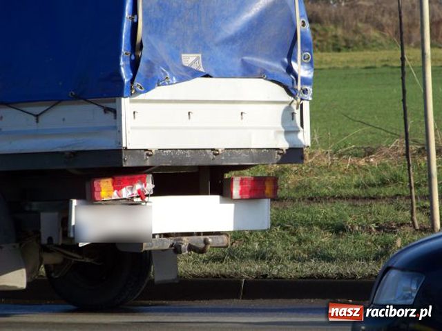 Zdjęcie w galerii na portalu naszraciborz.pl: Karambol na Piaskowej wiadomości z regionu