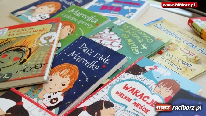 Zdjęcie w galerii na portalu naszraciborz.pl: Kocham tego Psiaka!, czyli wakacyjne spotkanie z Marcinem Pałaszem w bibliotece  wiadomości z regionu