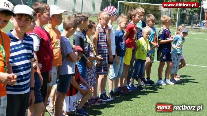 Zdjęcie w galerii na portalu naszraciborz.pl: Kocham tego Psiaka!, czyli wakacyjne spotkanie z Marcinem Pałaszem w bibliotece  wiadomości z regionu