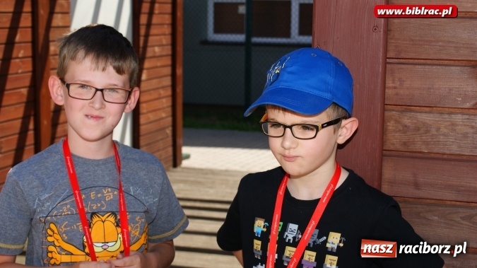 Zdjęcie w galerii na portalu naszraciborz.pl: Kocham tego Psiaka!, czyli wakacyjne spotkanie z Marcinem Pałaszem w bibliotece  wiadomości z regionu