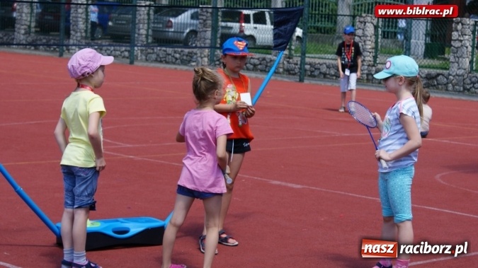 Zdjęcie w galerii na portalu naszraciborz.pl: Kocham tego Psiaka!, czyli wakacyjne spotkanie z Marcinem Pałaszem w bibliotece  wiadomości z regionu