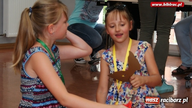 Zdjęcie w galerii na portalu naszraciborz.pl: Kocham tego Psiaka!, czyli wakacyjne spotkanie z Marcinem Pałaszem w bibliotece  wiadomości z regionu